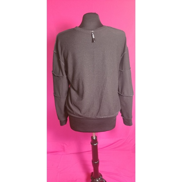 Black long sleeved sweater blouse with flare - Picture 4 of 6